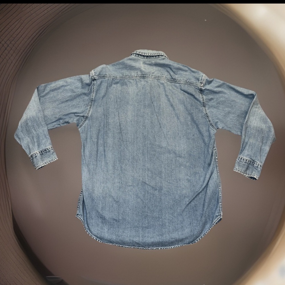 Vintage Gap Jean Distressed Blue Denim Bottom Down Chest Pockets Shirt Sz Medium - Picture 5 of 7